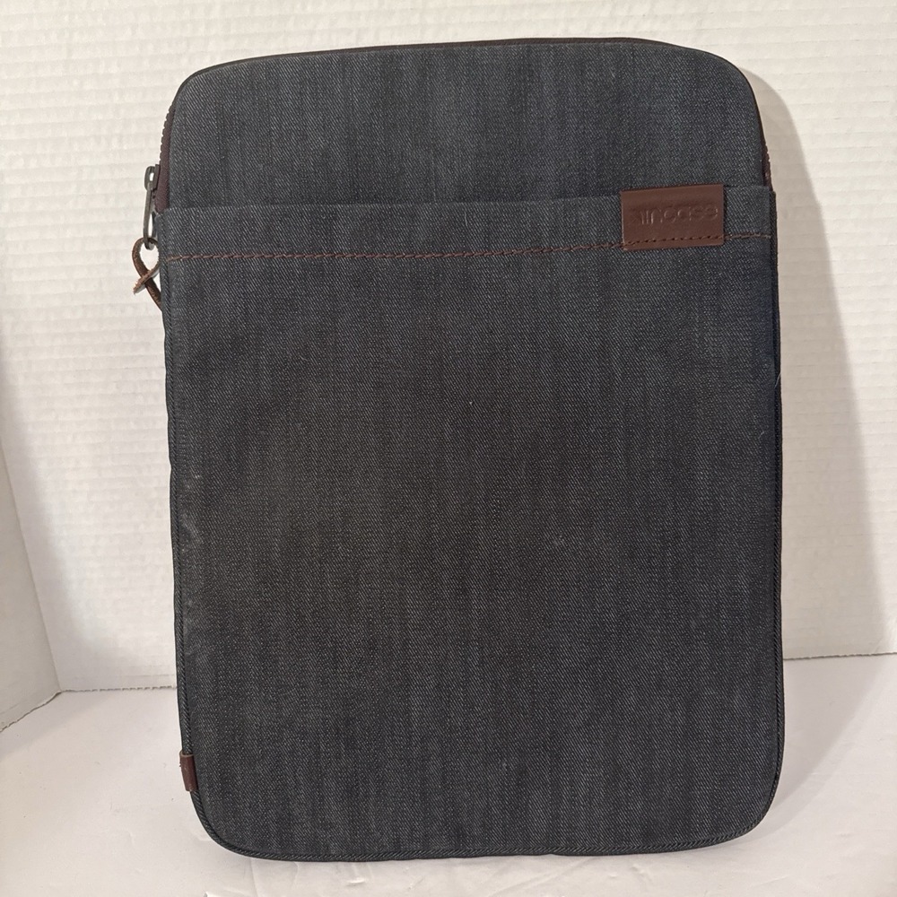 Incase Vertical Sleeve Laptop Case Approx 14"X10.5" Blue Denim Orange Interior‎